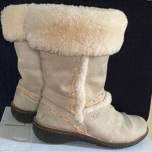 UGG Women's Tan Shearling Winter Boots